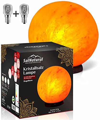 SalNatural Salzlampe Kugelform Ø 15 cm, Salz Planet Salzkristalllampe aus der Salt Range Punjab (bekannt als Himalaya Salz) incl. 1.5 m Spezialkabel + 2x Leuchtmittel 15W. Premium Geschenkbox